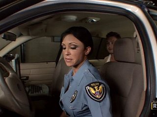 Joyas de drill Patrolman Milf