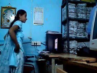 الهندية facking البكر فتاة في سن المراهقة