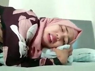 Tudung kena犬kesakitan