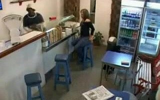 本物のセックスビデオカフェブラックガイセクシーな女の子がファック