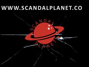 Alyssa Milano Hatless Regarding The External Delimit Paint - ScandalPlanet