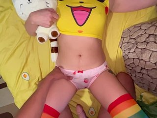 أول ممارسة الجنس مع كس غير مشهور بين سراويل داخلية