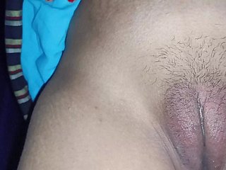 میری چٹ کی کی گارمی سی لنڈ پیڈ دھونہ نکالنی لاگی سدی بوہوٹ ٹینڈ ڈی راہی ہے