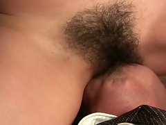 Она сделает все, чтобы удовлетворить ее босс