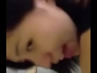 Menina Asiática Fodida Na Escada