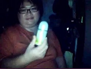 32 ปี Fat Chinese Malay ใส่ขวดระงับกลิ่นกาย