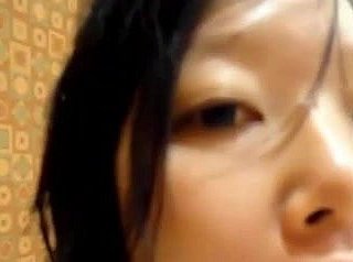 另一个可爱的中国人暨在嘴里