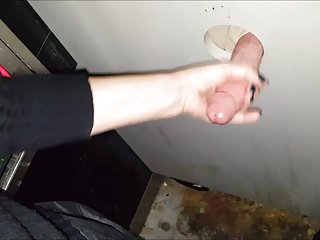 GF masturbandosi un cazzo caldo al gravitas hole