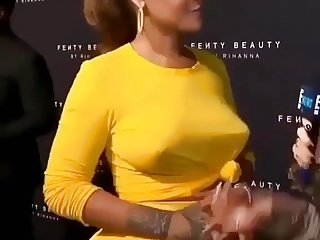 Rihanna Confidential Tetek Keras