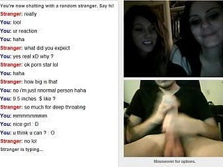 2 cutis chicas muestran las tetas & amp; culo en Omegle