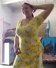 Desi Frau heißen Tanz